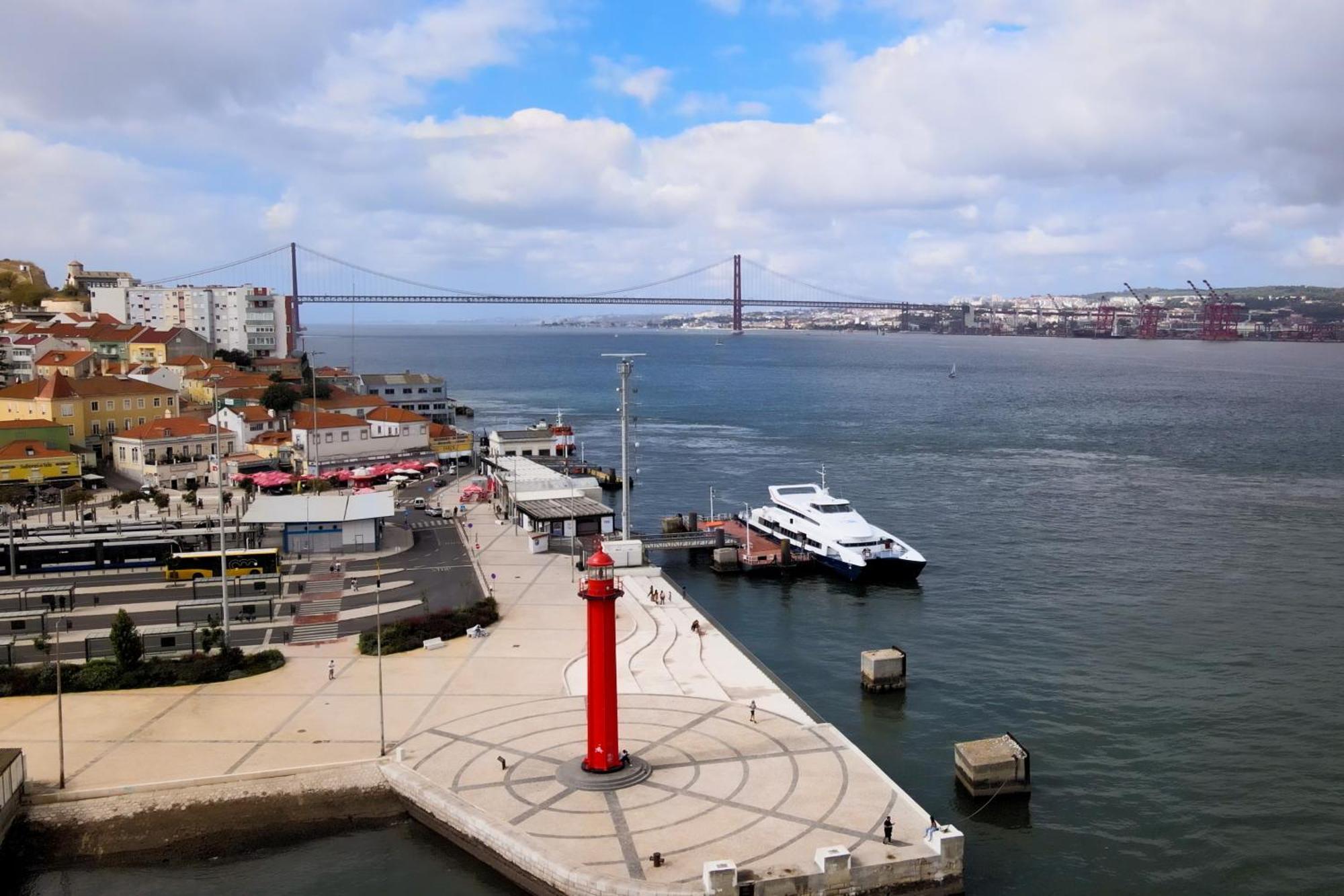 Cacilhas Riverview! Almada Exterior foto